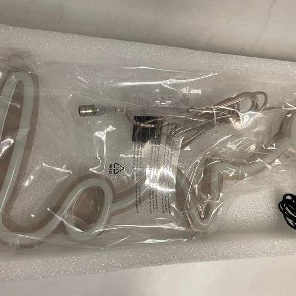 NEW Acrylic LOVE Neon Sign Electric Plug-In (New in Box) - Picture 4 of 8